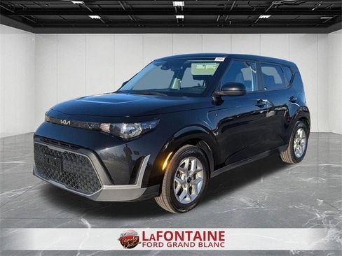 Used 2024 Kia Soul LX w/ Option Group 015 image 1
