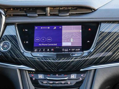 Used 2024 Cadillac XT6 Premium Luxury image 15