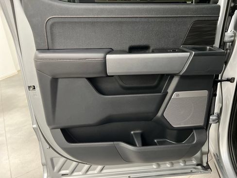Used 2025 Ford F150 Lariat AWD/4WD image 19