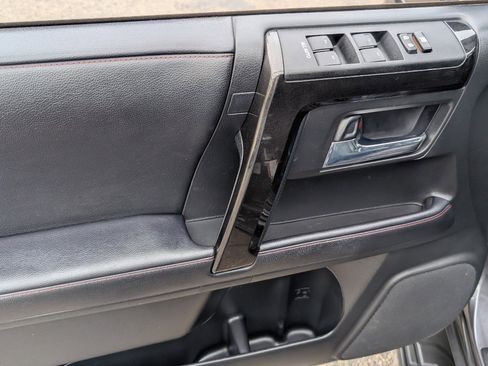 Used 2022 Toyota 4Runner TRD Off-Road Premium image 15