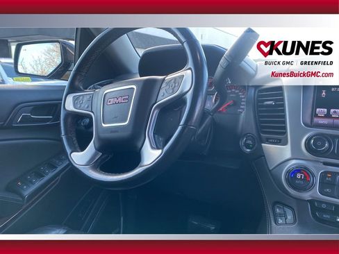 Used 2016 GMC Yukon XL SLT image 38