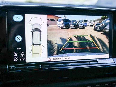 New 2026 Volkswagen Atlas Cross Sport SE image 37