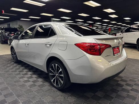 Used 2019 Toyota Corolla SE w/ Carpet Mat Package (TMS) FWD image 11