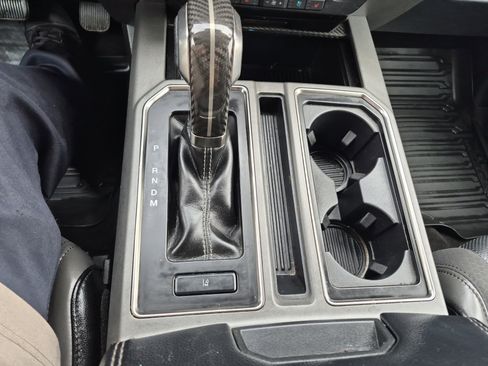 Used 2019 Ford F150 Raptor w/ Equipment Group 802A Luxury image 32