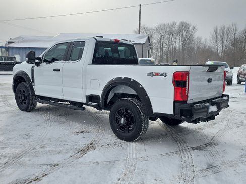 Used 2024 Ford F350 XL w/ 360-Degree Camera Package image 3
