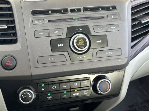 Used 2012 Honda Civic LX image 16