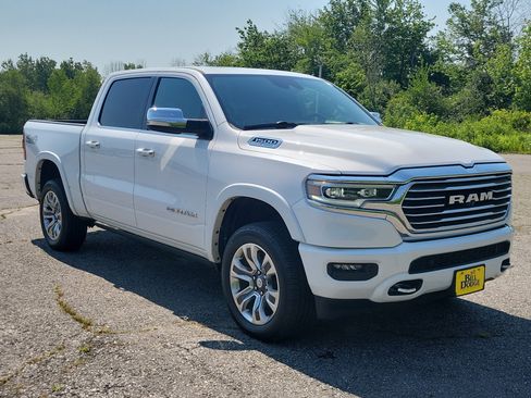 Used 2021 RAM 1500 Limited AWD/4WD image 3