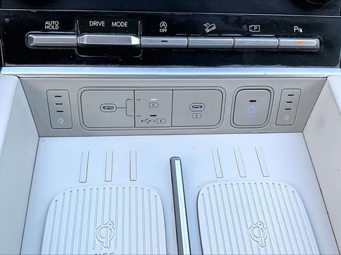Certified 2024 Hyundai Santa Fe Calligraphy FWD image 29