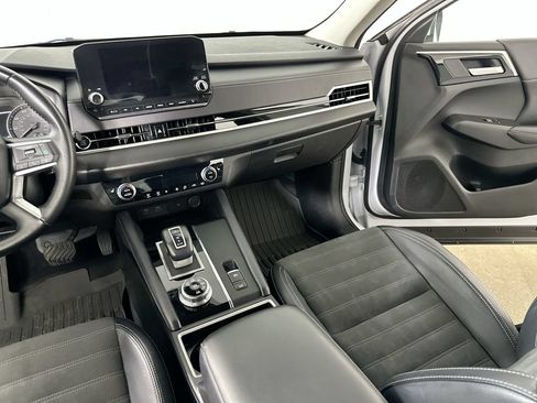 Used 2024 Mitsubishi Outlander SE Black Edition AWD/4WD image 20