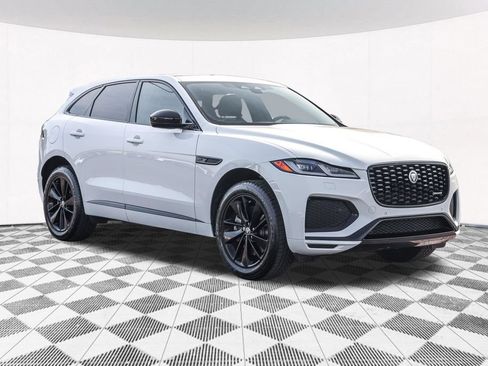 Used 2024 Jaguar F-PACE R-Dynamic S AWD/4WD image 11