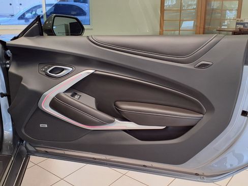 Used 2022 Chevrolet Camaro SS RWD image 10