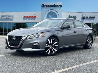 Used 2022 Nissan Altima 2.5 SR image 1