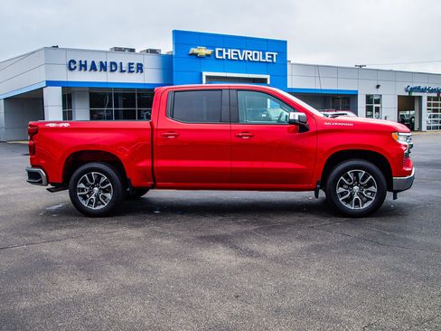 Used 2023 Chevrolet Silverado 1500 LT AWD/4WD image 8