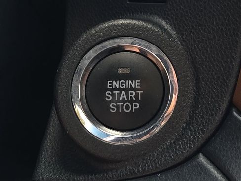 Used 2020 Subaru Outback Touring XT image 17