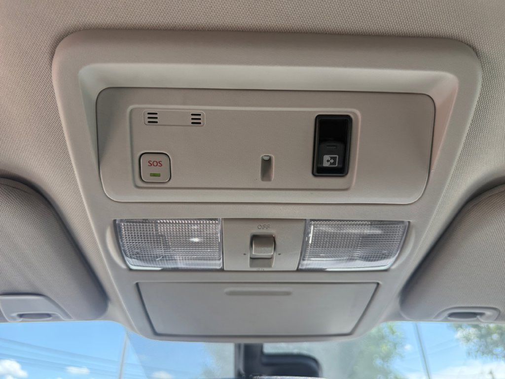 Used 2018 Nissan Titan PRO-4X w/ Pro-4x Convenience Package AWD/4WD image 21
