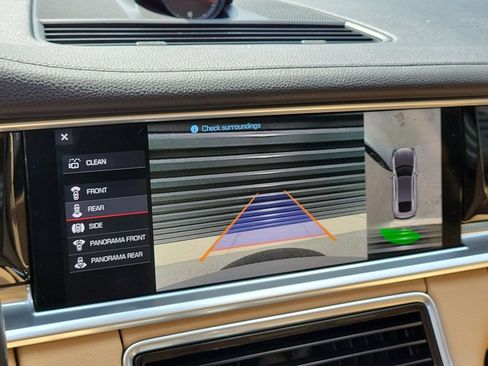 Certified 2019 Porsche Panamera RWD image 31
