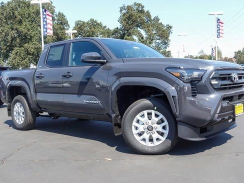 New 2025 Toyota Tacoma SR5 image 7