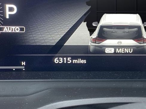 Used 2024 Nissan Rogue Platinum w/ Platinum Premium Package image 6