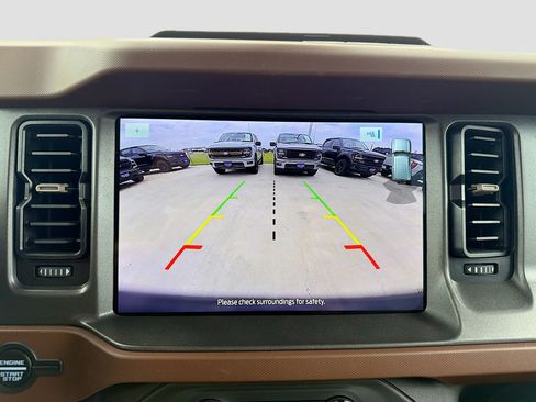 Used 2024 Ford Bronco Outer Banks AWD/4WD image 16