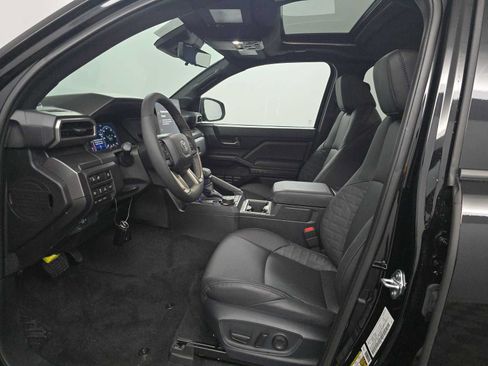Certified 2025 Toyota Tacoma TRD Off-Road w/ TRD Off Road Premium Package AWD/4WD image 3