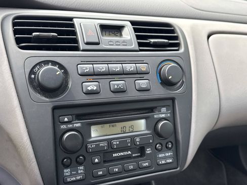 Used 2002 Honda Accord SE image 4