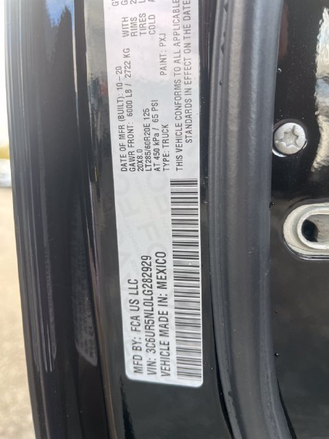 Used 2020 RAM 2500 Laramie w/ Night Edition AWD/4WD image 12