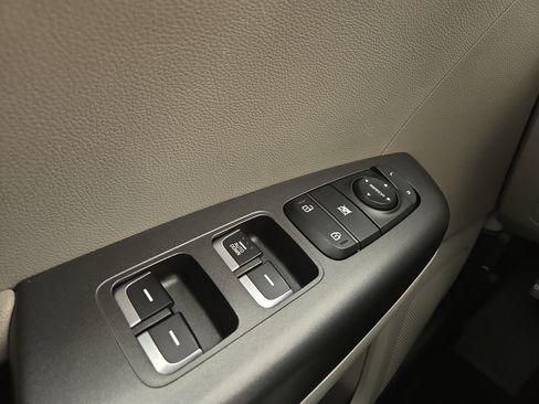 Used 2020 Kia Sportage LX image 27