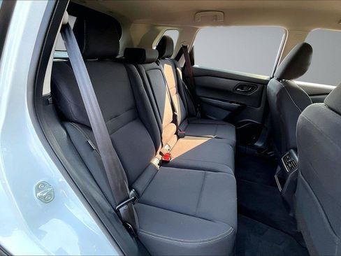 Used 2025 Nissan Rogue S AWD/4WD image 26