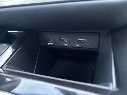 Used 2020 Subaru Outback Limited w/ Popular Package #2 image 24