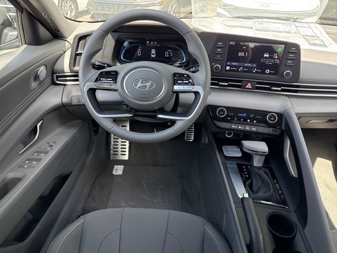 New 2026 Hyundai Elantra Sport FWD image 14