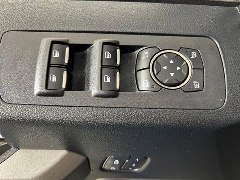 Used 2018 Ford F150 Raptor w/ Equipment Group 802A Luxury AWD/4WD image 21