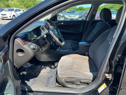 Used 2014 Chevrolet Impala LT w/ LT Sunroof Package image 9