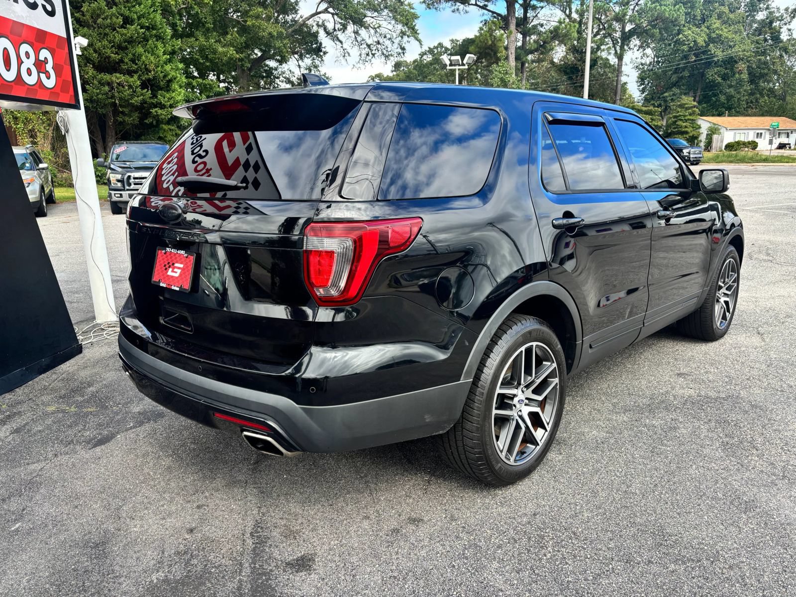 Used 2016 Ford Explorer Sport w/ Equipment Group 401A AWD/4WD image 3