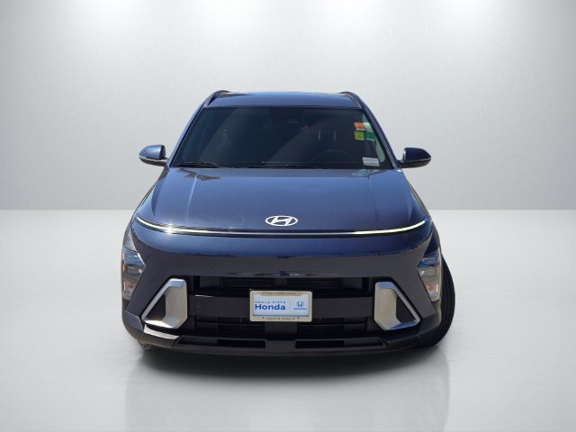 Used 2025 Hyundai Kona SEL FWD image 2