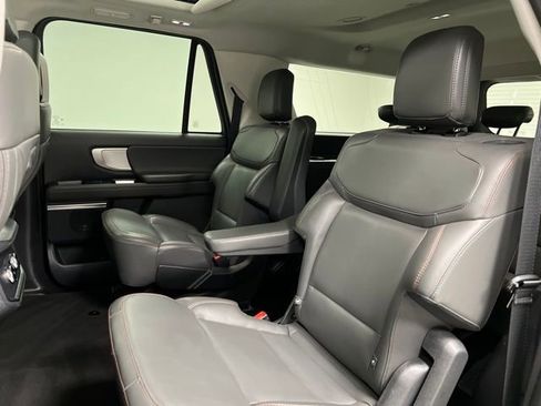 Used 2025 Ford Expedition Max Active AWD/4WD image 47