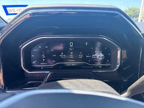 Used 2022 GMC Sierra 1500 Elevation RWD image 4