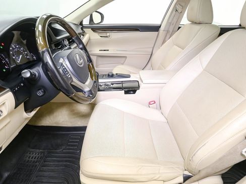 Used 2015 Lexus ES 350 w/ Premium Package FWD image 38