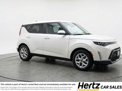 Used 2025 Kia Soul LX w/ LX Technology Package FWD image 1
