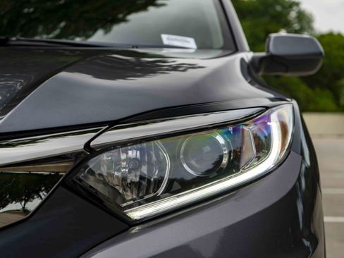 Used 2022 Honda HR-V LX image 11