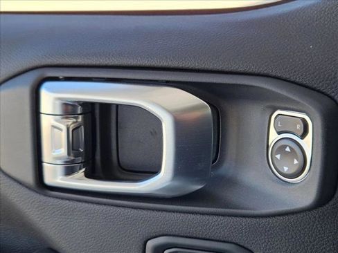 New 2026 Jeep Gladiator Sport image 13