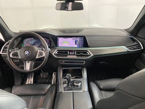 Used 2019 BMW X5 xDrive50i w/ M Sport Package image 15