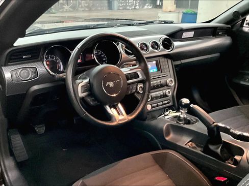 Used 2017 Ford Mustang GT w/ GT Performance Package RWD image 15