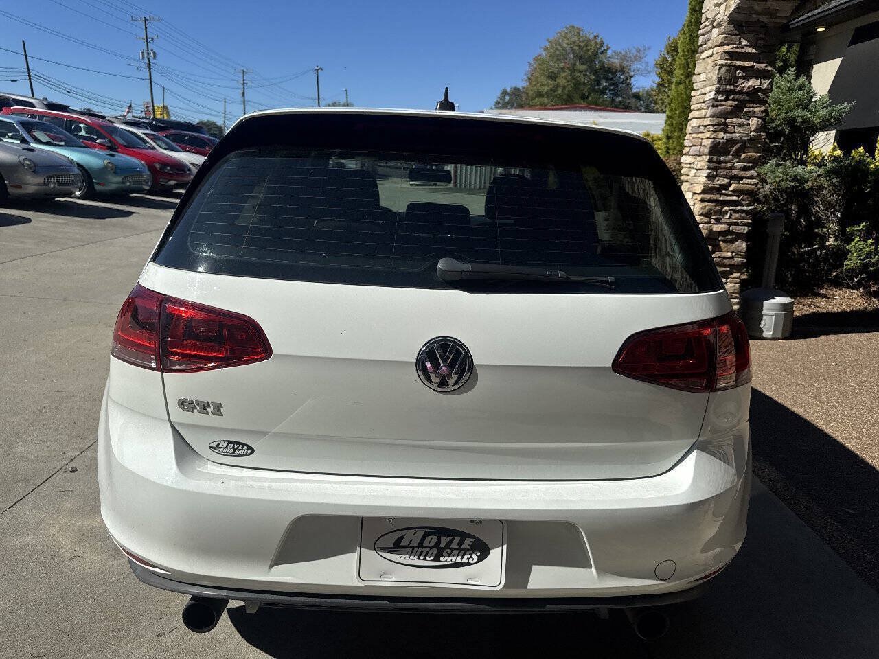 Used 2017 Volkswagen GTI S FWD image 4