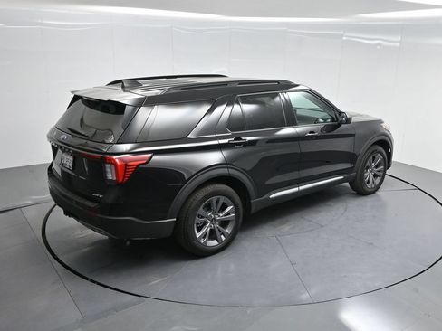 New 2025 Ford Explorer Active w/ Active Comfort Package AWD/4WD image 63
