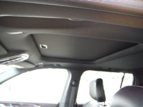 Used 2023 Jeep Grand Cherokee Altitude AWD/4WD image 11