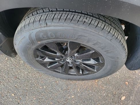 Used 2025 MAZDA CX-50 AWD 2.5 S w/ Premium Package image 6