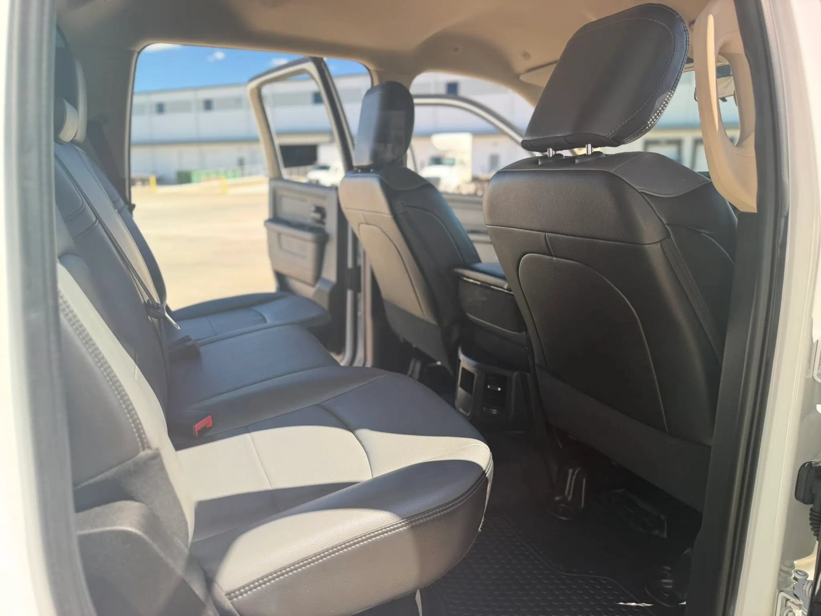 Used 2020 RAM 3500 Tradesman RWD image 22