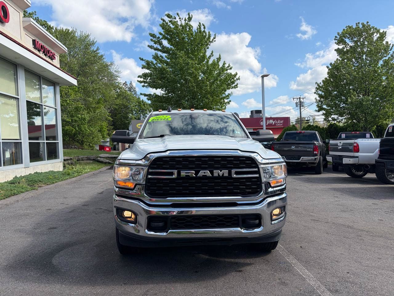 Used 2022 RAM 3500 Big Horn AWD/4WD image 3