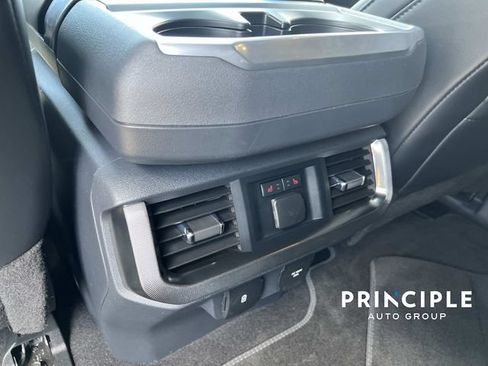 Used 2024 Ford F150 Platinum w/ Equipment Group 702A High AWD/4WD image 28