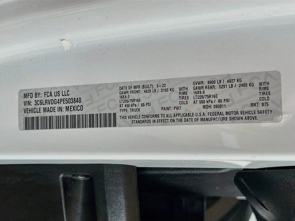 Used 2023 RAM ProMaster 2500 w/ Convenience Group FWD image 32
